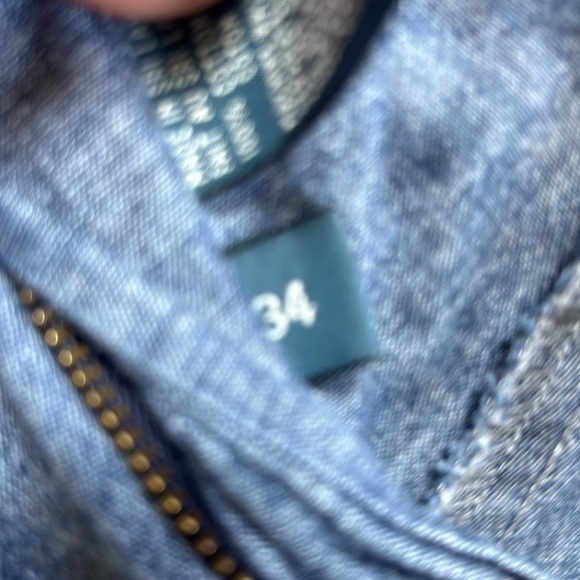 Blue lightweight polo shorts. - Picture 3 of 5